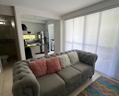 La Tebaida Apartamento | Alojamiento Familiar Premium - Con Piscinas, Jacuzzi y Capacidad 13 - By Molca Travel