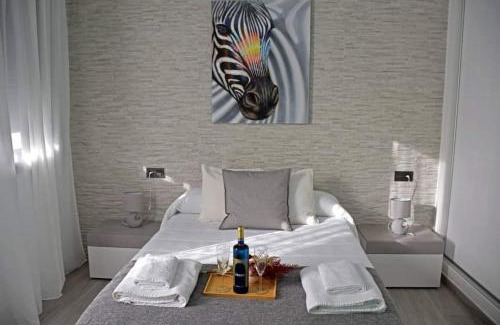 Benalup-Casas Vieja Apartamento | Alojamientos Lola, Suite con jacuzzi