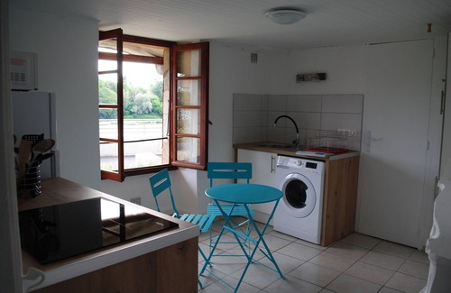 Baix Casa | Along the Rhône, Baix