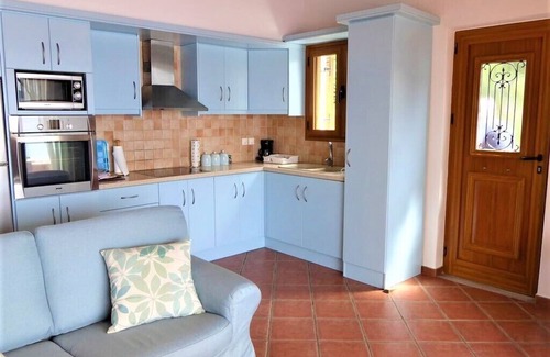 Nimfea Villa | Alonissos - villa idílica con playa privada y jacuzzi y espectaculares vistas al mar