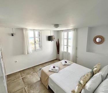 Finikia Apartamento | Alonistra Oia Houses