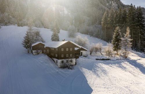Muhlbach im Pinzgau Casa | Alp-Cottage for 15 person Mountains of Salzburg