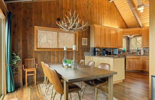 Lake Arrowhead Casa | Alpen Adventures | Stunning Lake View