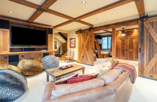 Mountain Village Chalet De Esquí | Alpenglow by Exceptional Stays