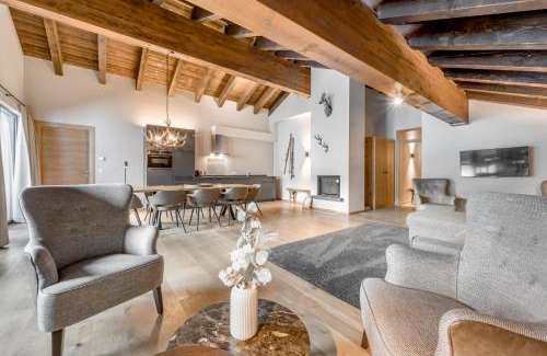 Warth Hotel | AlpenParks Hotel & Apartment Arlberg Warth mit Pool