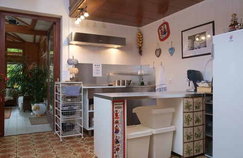 Ratten Apartamento | Alpenpension Weltsprachen da la bienvenida a todos los idiomas del mundo.