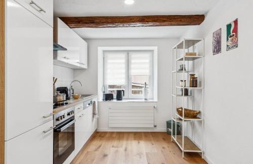 Luchsingen Apartamento | Alpenzauber Chalet 1 - 6 Personen I Bergblick, Nahe Braunwald - Badewanne, nahe Bahnhof und Parkplatz