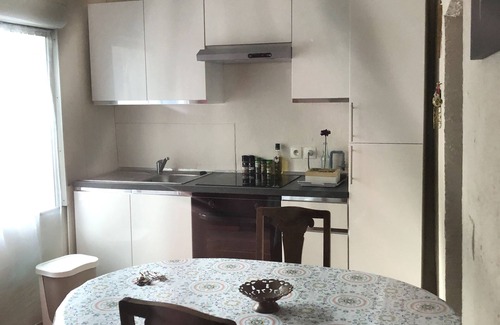 Beaumont-sur-Sarthe Casa | Alpes Mancelles - 20 mn du Mans - Cosy town house - 4p