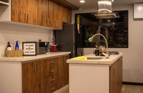 Aquitania Casa | Alpez Chalet