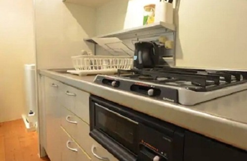 Tokiwa Cho Apartamento | Alphabed Takamatsu Kawaramachi West 7 / Takamatsu Kagawa
