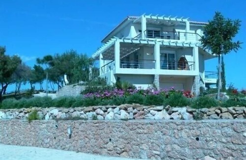 Kilada Apartamento | Alphavilla – Relájese en esta casa vacacional ubicada en un lugar tranquilo