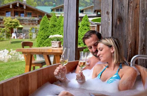 Oberjoch Cabina | Alpin Chalets Oberjoch - Luxus Unterkunft mit privatem SPA und Zugang zu 3000 qm SPA Panoramahotel Oberjoch