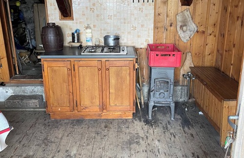 Saint-Jean-dʼAulps Chalet De Esquí | Alpine chalet facing Mont Blanc, accessible only on foot.
