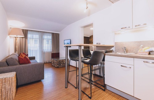 Zell am See Apartamento | Alpine City Living - TOP 32, City center & balcony
