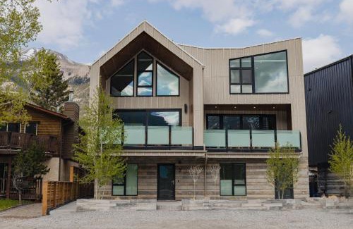 Teepee Town Casa | Alpine Escape 1202