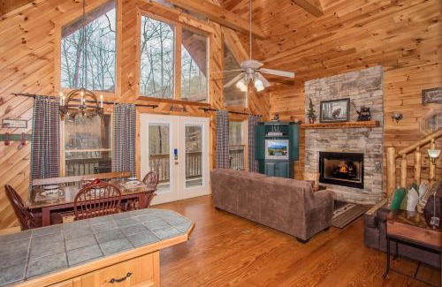 Townsend Casa | Alpine Joy-Hot Tub, Pond Access ,Cozy Cabin Retreat in the Smokies