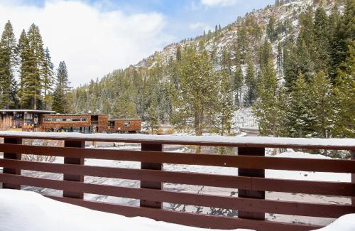 Olympic Valley Casa | Alpine Manor Retreat Mountain Relaxation
