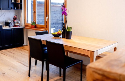 Laax Apartamento | Alpine Mountains Scenic Retreat by Sea N' Rent