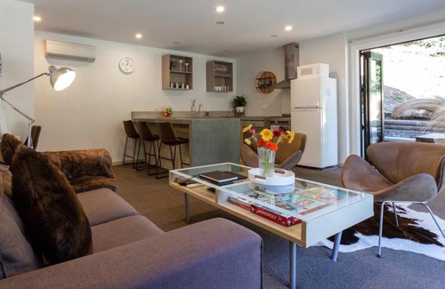 Sunshine Bay Apartamento | Alpine Retreat