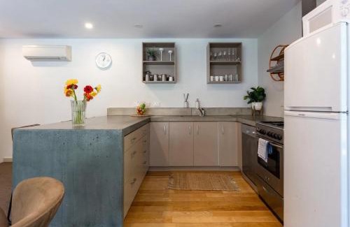 Sunshine Bay Apartamento | Alpine Retreat
