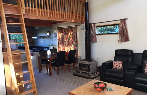 Hanmer Springs Chalet De Esquí | Alpine retreat - perfect for couples or families. Cute, quiet, quaint.
