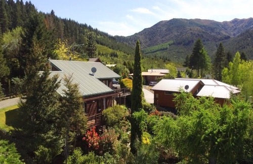 Hanmer Springs Chalet De Esquí | Alpine retreat - perfect for couples or families. Cute, quiet, quaint.