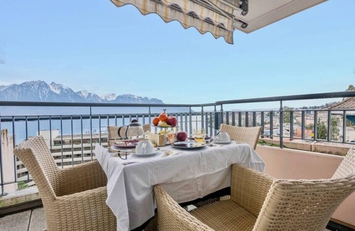 Montreux City Centre Apartamento | Alpine Stunning Apartment in Montreux by GuestLee