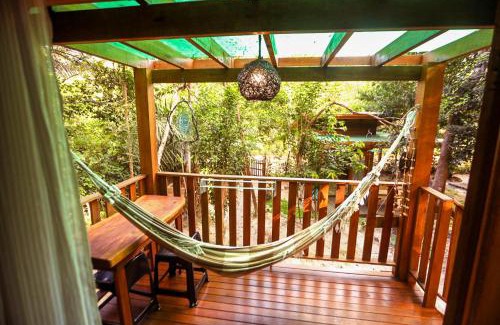Acu da Torre Chalet De Esquí | Alquimia Zen IGLUs de eucalipto na Reserva Aruá