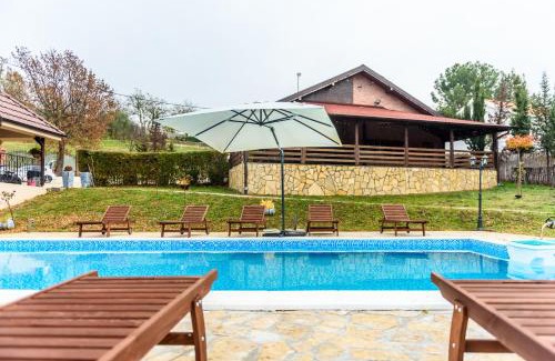 Mladenovac Apartamento | Alrawda Resort
