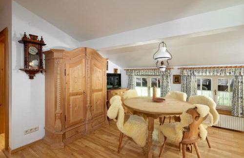 Gaschurn Apartamento | Alt Montafon Hotel Appartements by Pferd auf Wolke