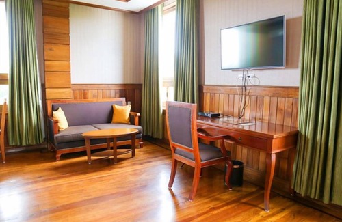 Tagaytay Hotel | Alta D' Tagaytay Hotel