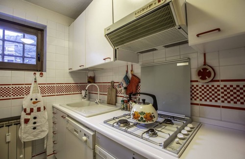Dolonne Apartamento | ALTIDO Family Apt for 6, near Ski Lifts, in Courmayeur