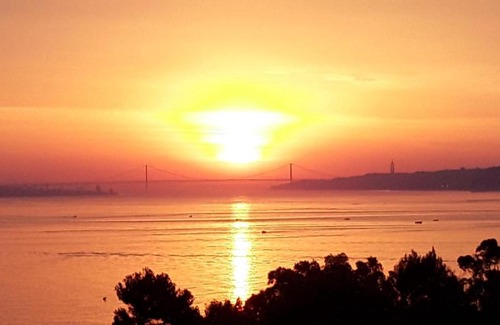 Oeiras Apartamento | BONNIZ OEIRAS HIDEAWAY With Free Parking and Sea View