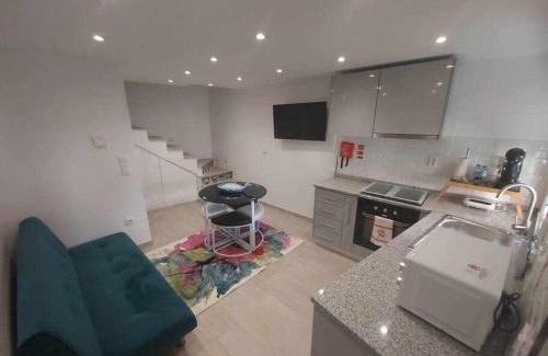 Lapa Villa | Alto da lapa Luxury house free 1 parking place