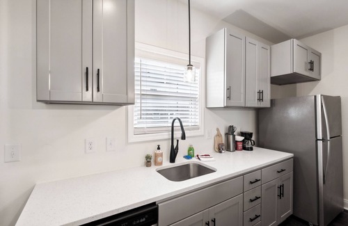 Clarksville Apartamento | Alto L3 I Beautiful 2 Bedroom Apartment