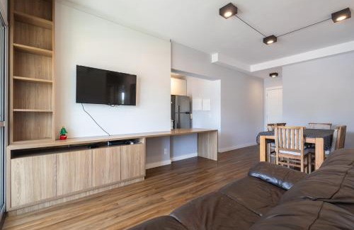 Pinheiros Apartamento | Alto padrão 2 dorms vista para Piscina até 5 pessoas