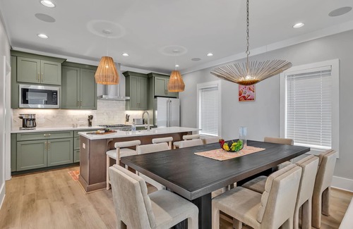 Berry Hill Cabaña | Alto-private Rooftop Deck-8 Mins to Broadway