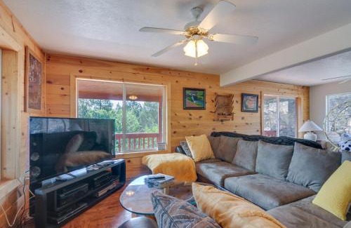 Long Valley Junction Casa | Alton Cabin with Deck about 2 Mi to Dixie Natl Forest!