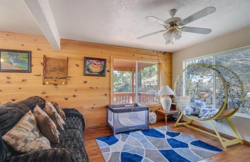 Long Valley Junction Casa | Alton Cabin with Deck about 2 Mi to Dixie Natl Forest!