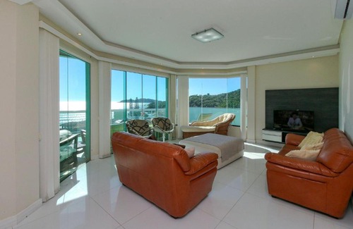Bombas Apartamento | Aluguel Cobertura 4 suítes Vista Mar Jacuzzi Bombas SC