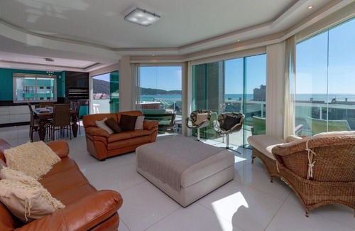 Bombas Apartamento | Aluguel Cobertura 4 suítes Vista Mar Jacuzzi Bombas SC