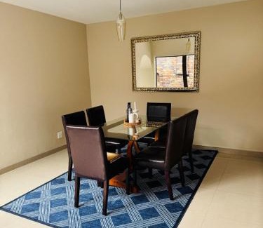 Southernwood Apartamento | Aluz Guesthouse -Self-catering