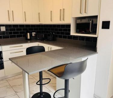 Southernwood Apartamento | Aluz Guesthouse -Self-catering