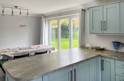Gosport Cabaña | Alverstoke Seaside Cottage