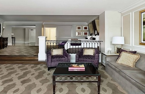 Las Vegas Hotel | Always a Great Idea To Unwind! 3 Convenient Units, Onsite Pool