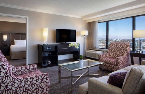 Milpitas Hotel | Always a Great Idea To Unwind! Short Drive to Museum of Local History