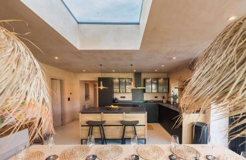 Llanfaelog Casa | Alynfa Barn House Rhosniegr