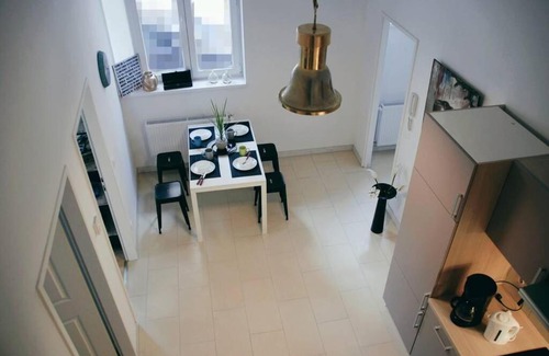 Nikolsdorf Apartamento | AMADEUS - tram station to the OPERA 2 mins away
