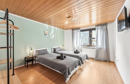 Kaiserslautern Apartamento | Amalfi A06 - für 6 PP - 3 Zi - 6 Betten - Terrasse inkl smart TV
