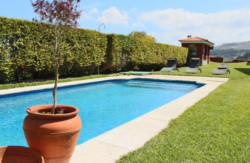 Baiona Casa | Amanecer en o mar, casa en Baiona con piscina